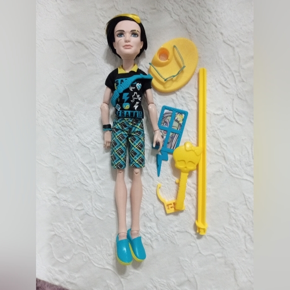 SOLD!!!Monster high doll Jackson Hyde freaky fuzion - Picture 4 of 6